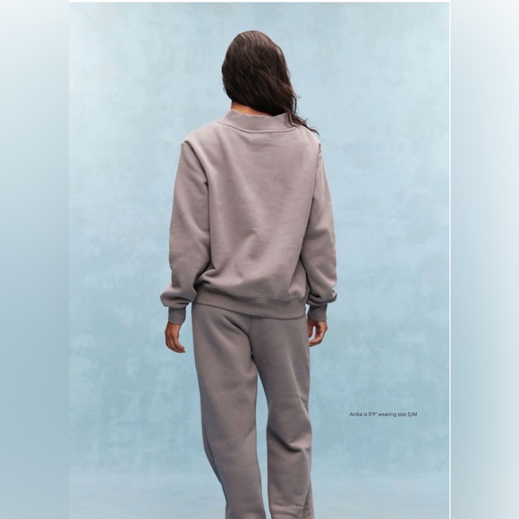 PARKE Monogram Varsity Mockneck - Picture 3 of 4